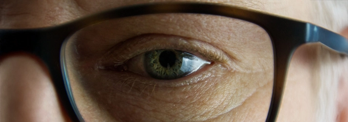 A close up of a persons eye.